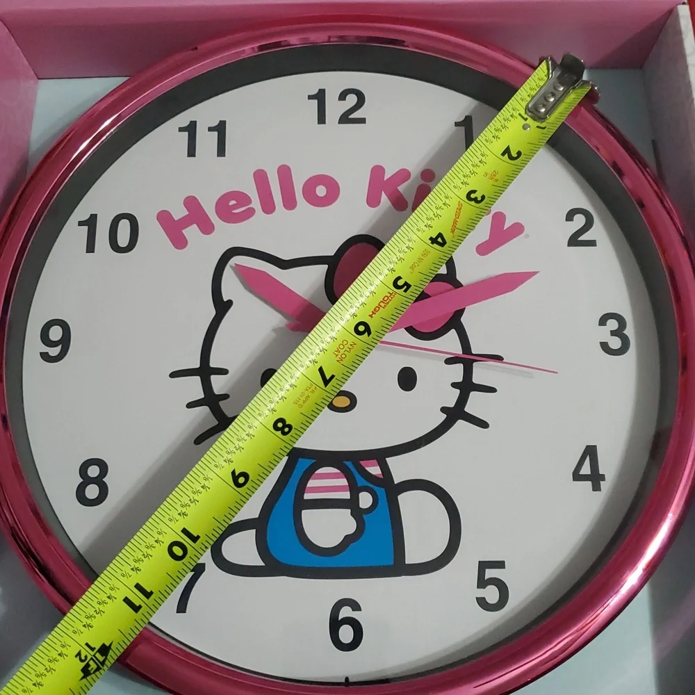 Hello‎ Kitty pink metallic magenta analog wall clock